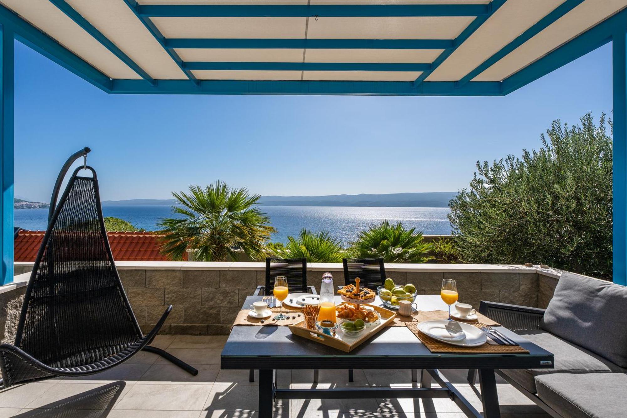 Villa Allegra With 32Msq Heated Pool, 300M Far From Sandy Beaches, Open Sea View オミシュ エクステリア 写真