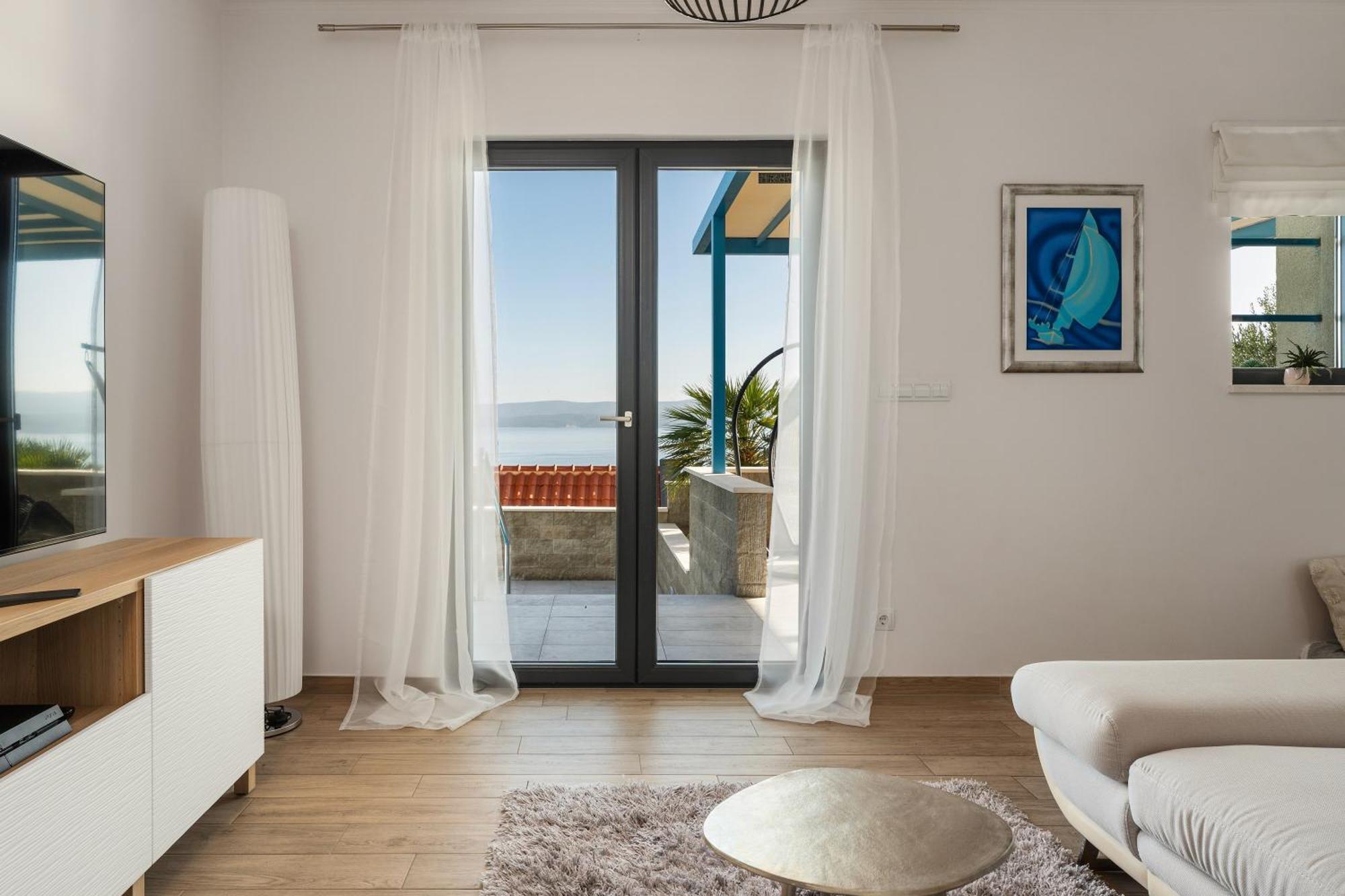 Villa Allegra With 32Msq Heated Pool, 300M Far From Sandy Beaches, Open Sea View オミシュ エクステリア 写真