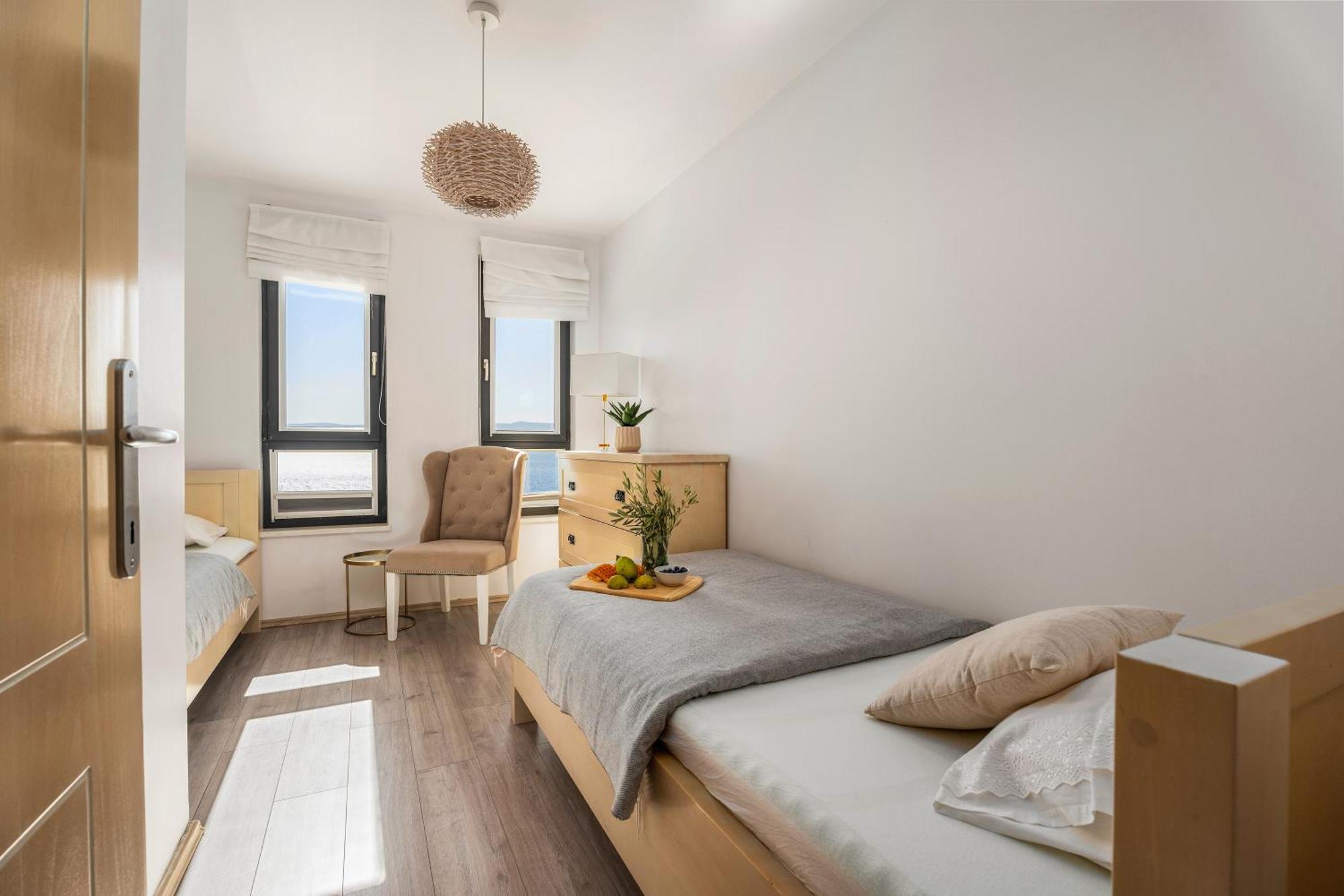 Villa Allegra With 32Msq Heated Pool, 300M Far From Sandy Beaches, Open Sea View オミシュ エクステリア 写真